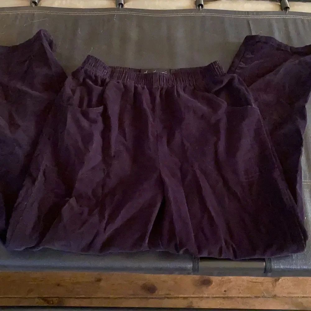 Jeno Newman Corduroy Pants sz. 6 petite